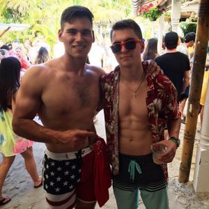 Meet your Posher, Adam